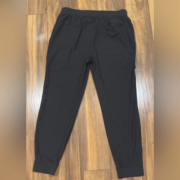Lululemon ABC Joggers  -REGULAR- - Picture 11 of 11
